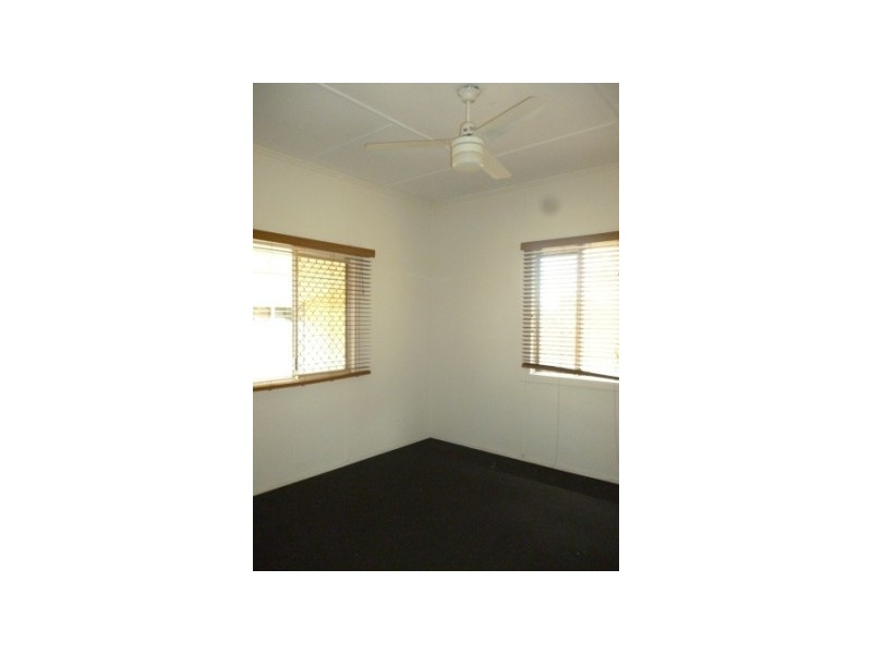 250 Warwick Road, Churchill QLD 4305