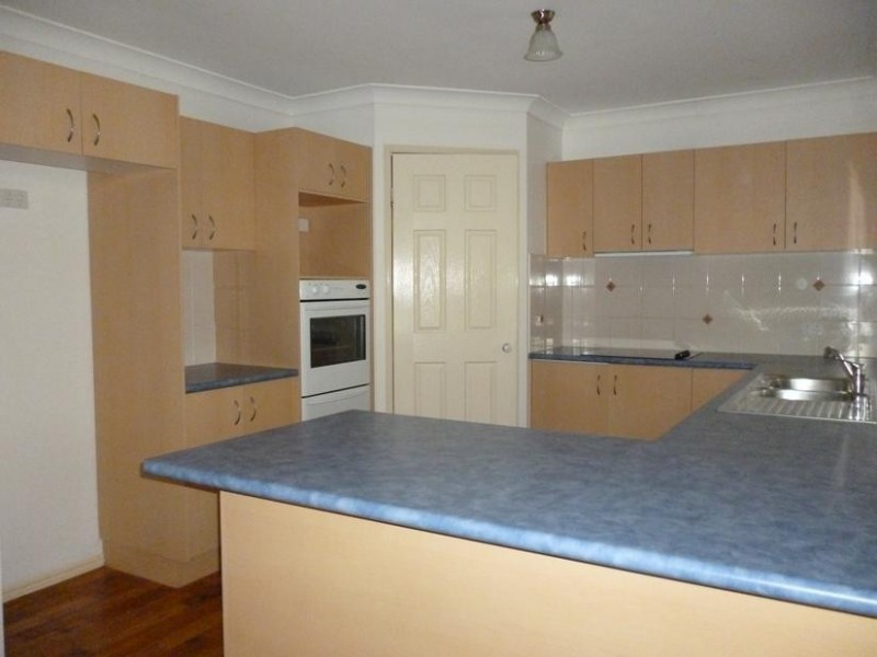 6 Nidus Court, Fernvale QLD 4306