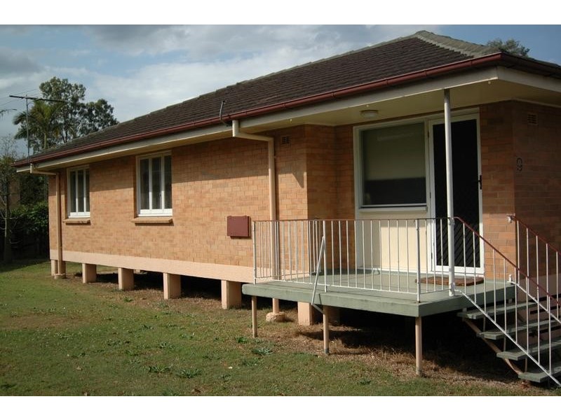 9 Kynance Street, Leichhardt QLD 4305