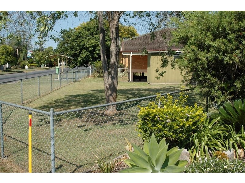 9 Kynance Street, Leichhardt QLD 4305