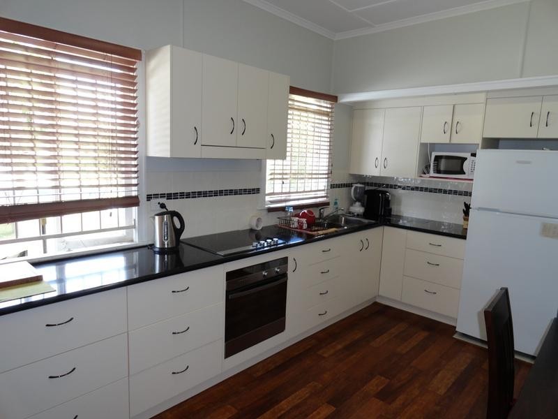 30 Minnis Street, Eastern Heights QLD 4305