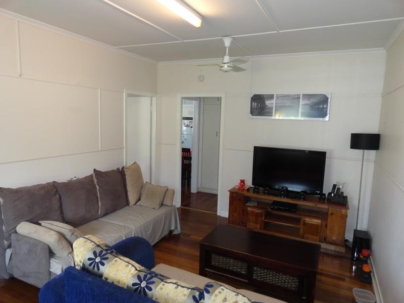 30 Minnis Street, Eastern Heights QLD 4305
