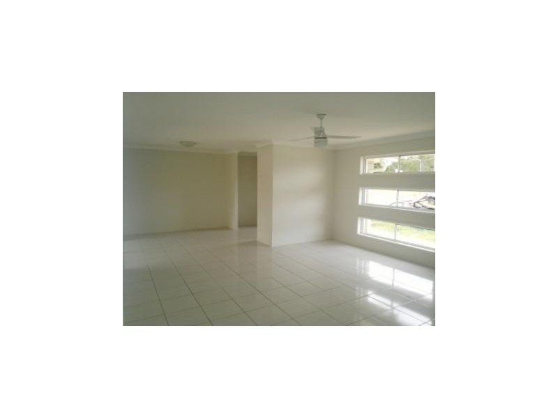 2/1 Ceres Street, Wulkuraka QLD 4305