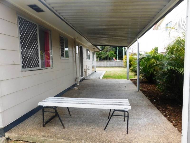 27 Phyllis Street, Eastern Heights QLD 4305