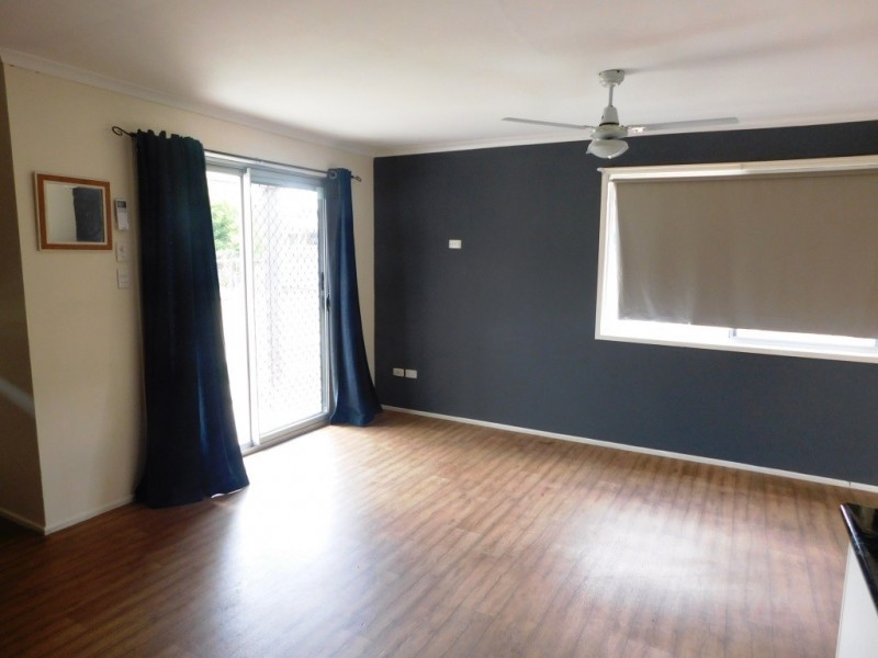 27 Phyllis Street, Eastern Heights QLD 4305