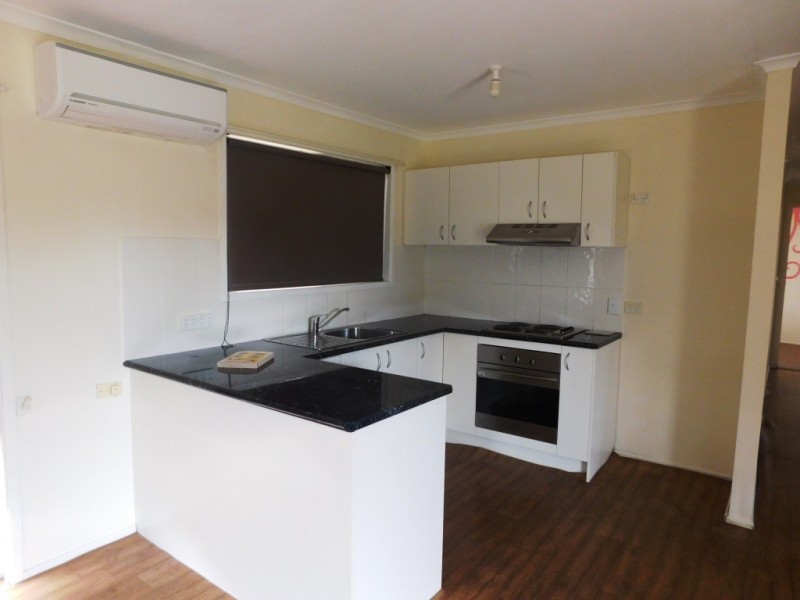27 Phyllis Street, Eastern Heights QLD 4305