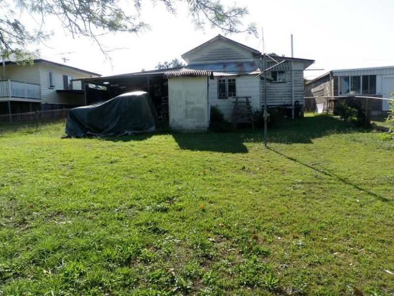22 McGrath Lane, Booval QLD 4304