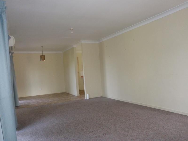 5 Barret Street, Flinders View QLD 4305