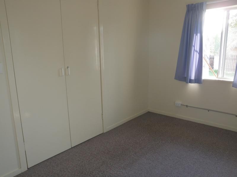 5 Barret Street, Flinders View QLD 4305