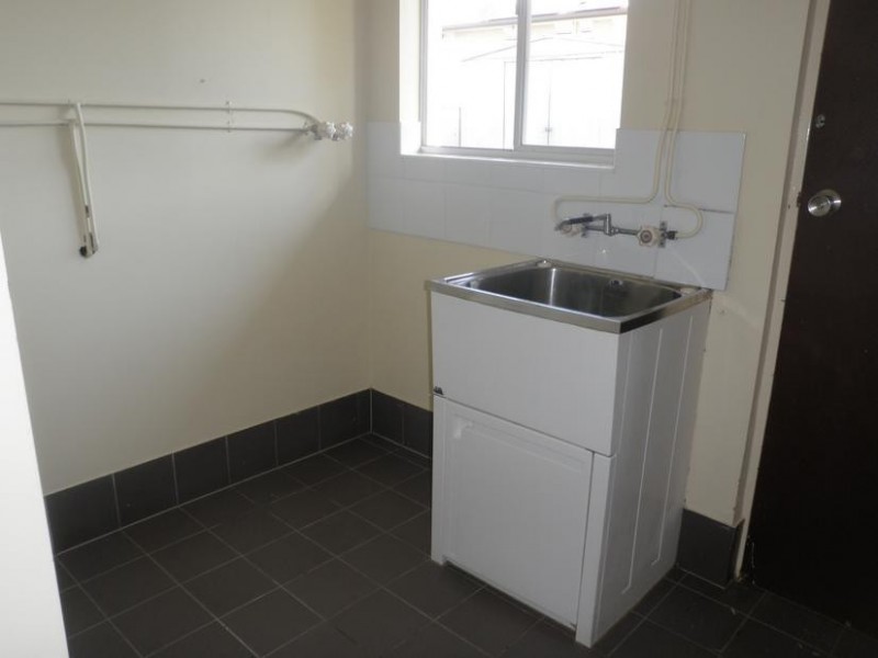 5 Barret Street, Flinders View QLD 4305