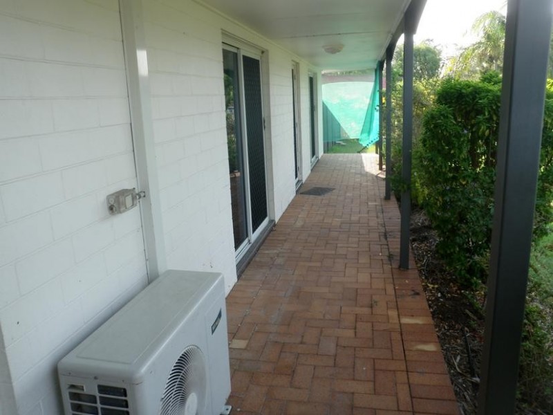 5 Barret Street, Flinders View QLD 4305