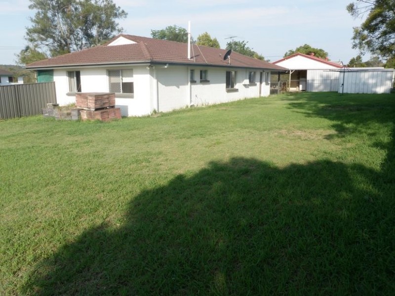 5 Barret Street, Flinders View QLD 4305