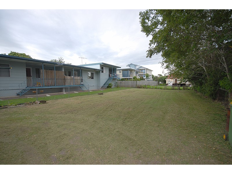 25 The Terrace, North Ipswich QLD 4305