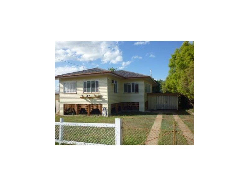 2A Railway Street, Booval QLD 4304
