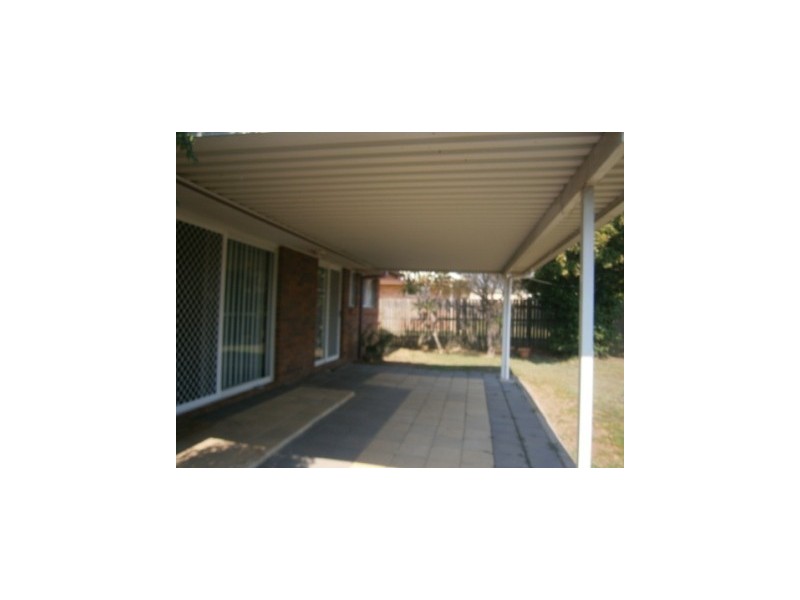 27 Rockman Drive, Raceview QLD 4305