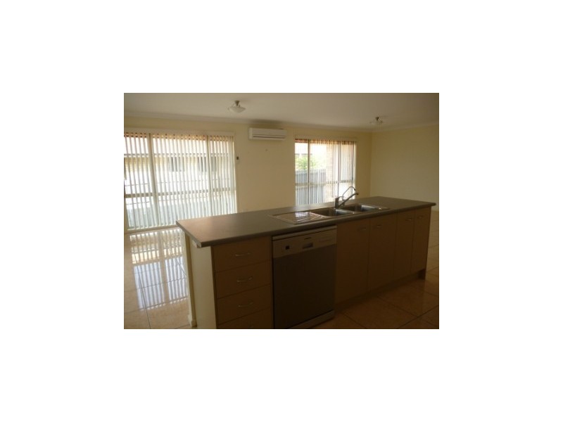 14 Explorer Street, Raceview QLD 4305