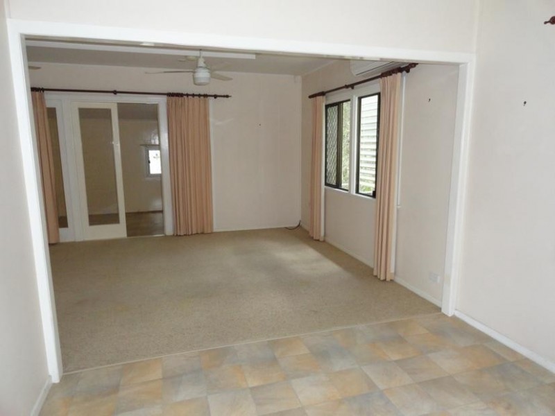 30 Jackes Street, Eastern Heights QLD 4305