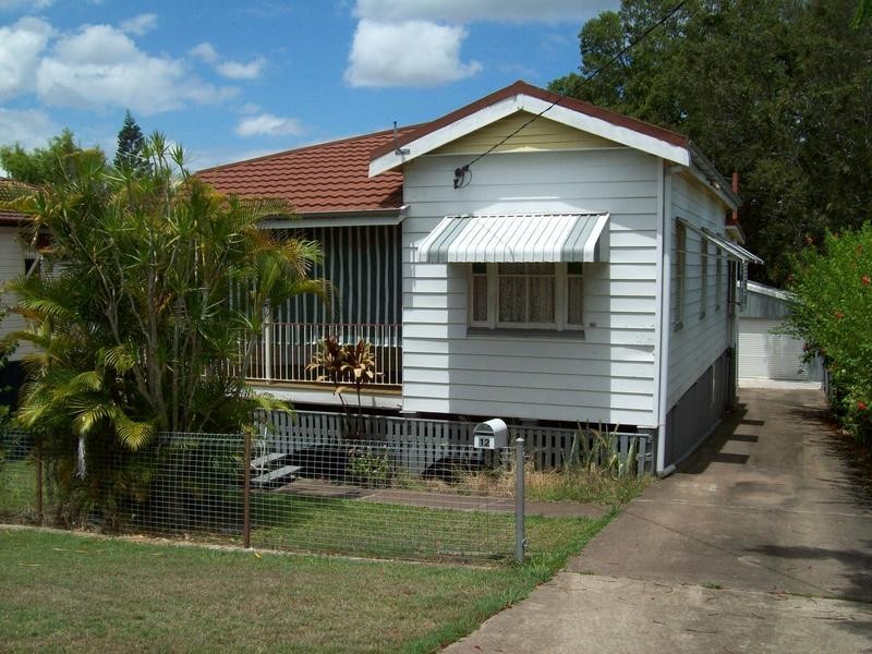 12 Cramb Street, Eastern Heights QLD 4305