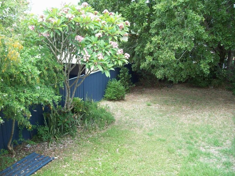 12 Cramb Street, Eastern Heights QLD 4305