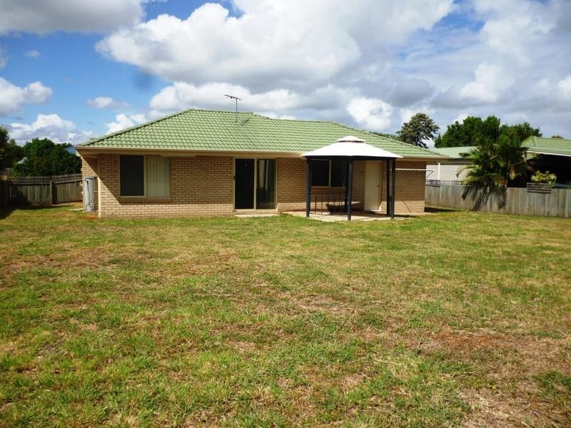 14 Colonial Court, Raceview QLD 4305
