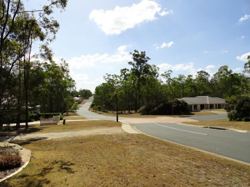 71 Cabernet Crescent, Pine Mountain QLD 4306