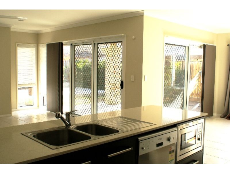 5 Dalewood Place, Fernvale QLD 4306