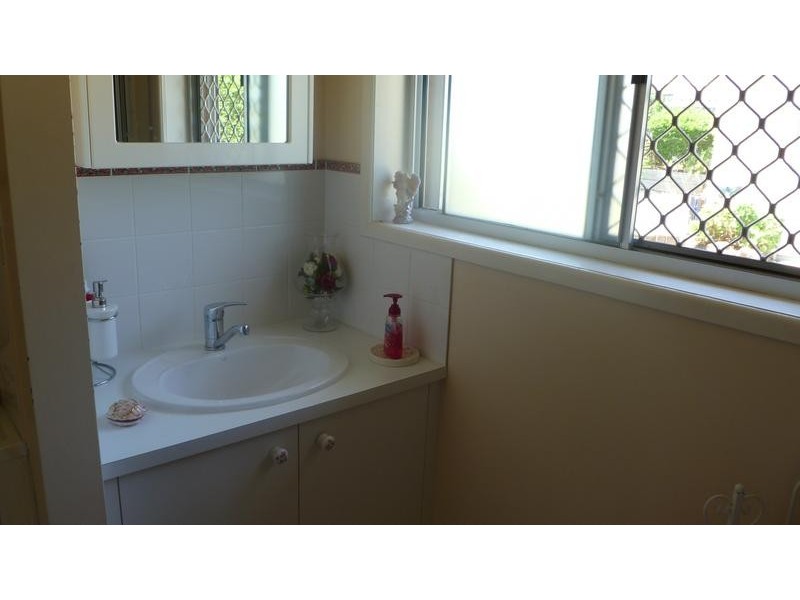 20 Walters Street, Lowood QLD 4311