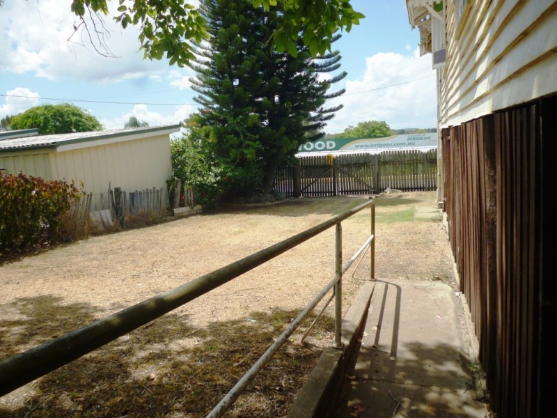 12 Michel Street, Lowood QLD 4311