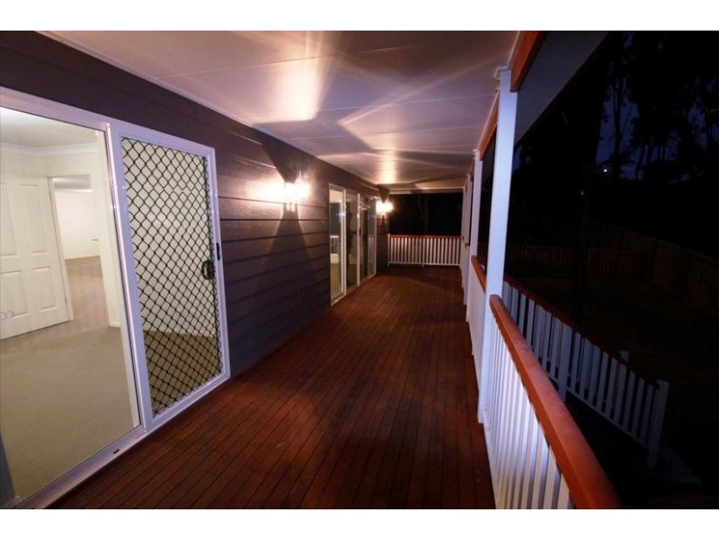 10 Chalmers Place, North Ipswich QLD 4305