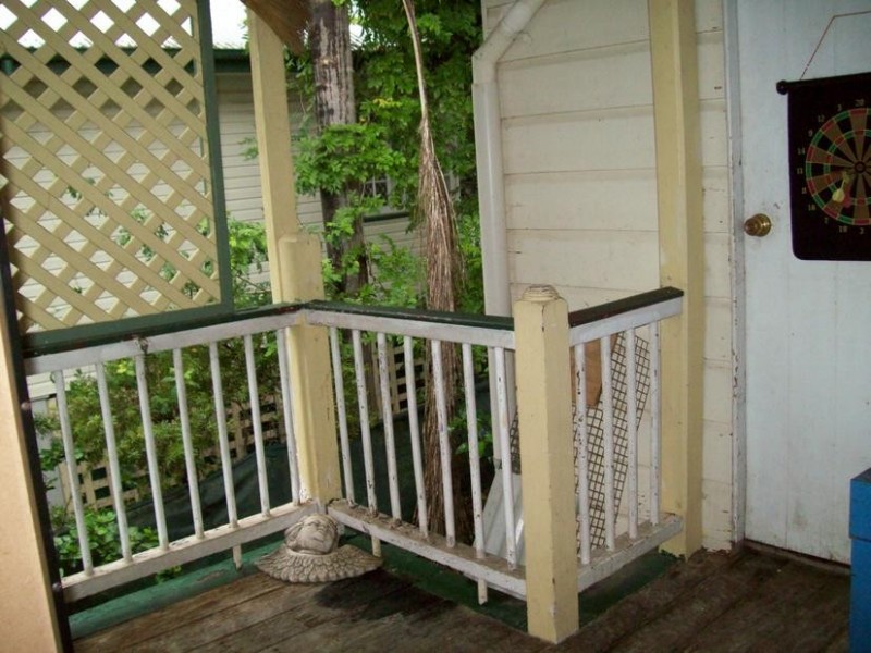 5 Barker Street, Ipswich QLD 4305