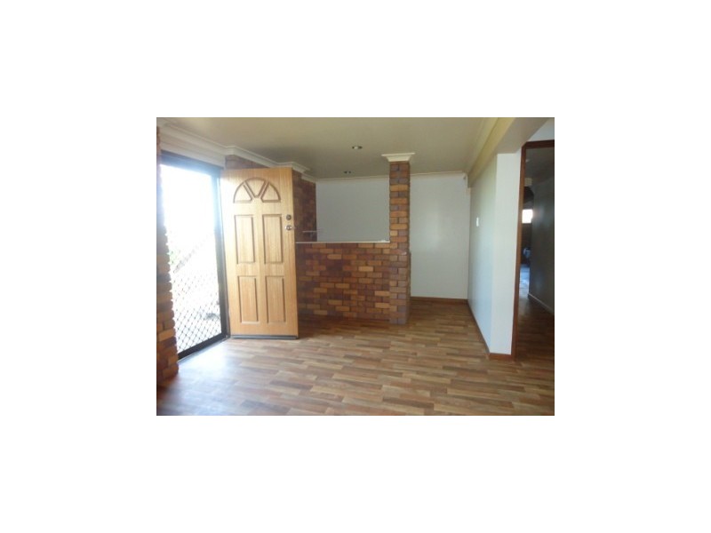 43 Edwards Street, Flinders View QLD 4305