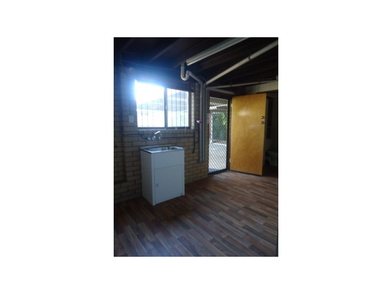 43 Edwards Street, Flinders View QLD 4305