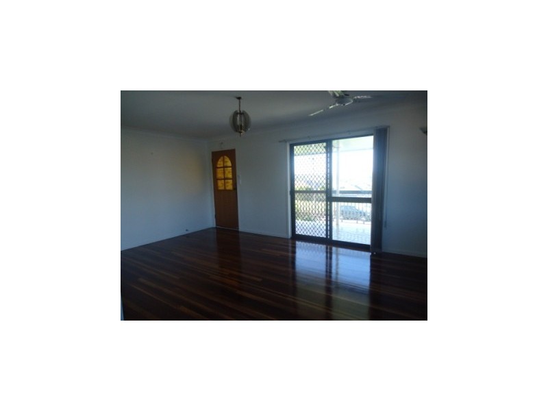 43 Edwards Street, Flinders View QLD 4305