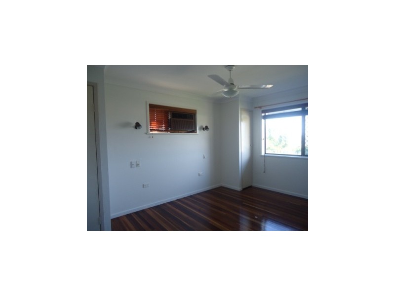 43 Edwards Street, Flinders View QLD 4305