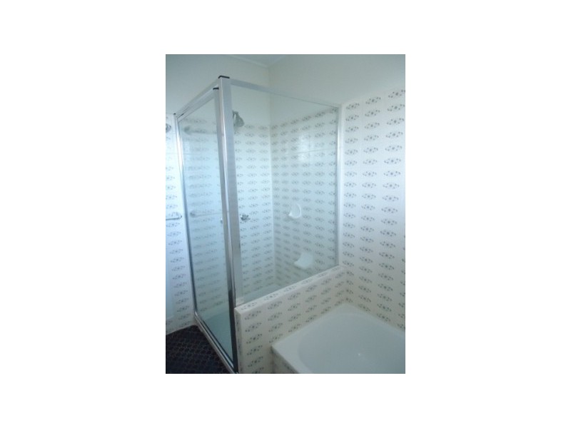 43 Edwards Street, Flinders View QLD 4305