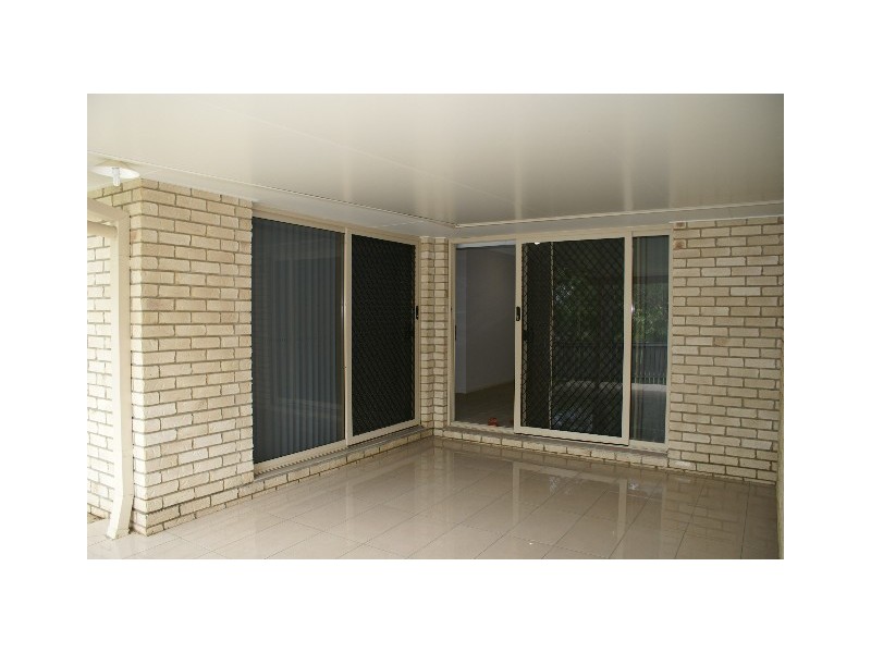 2/1B Edith Drive, North Ipswich QLD 4305
