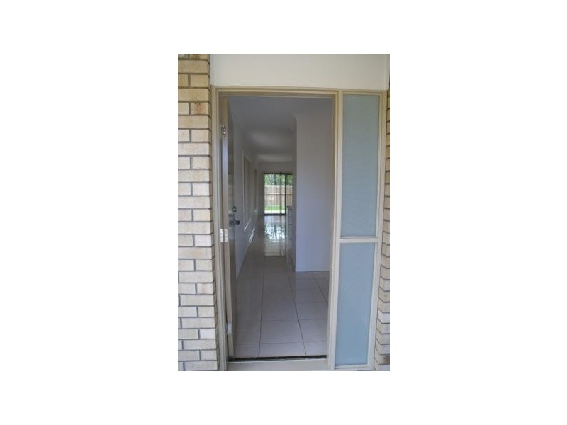 10a Palm Avenue, Raceview QLD 4305