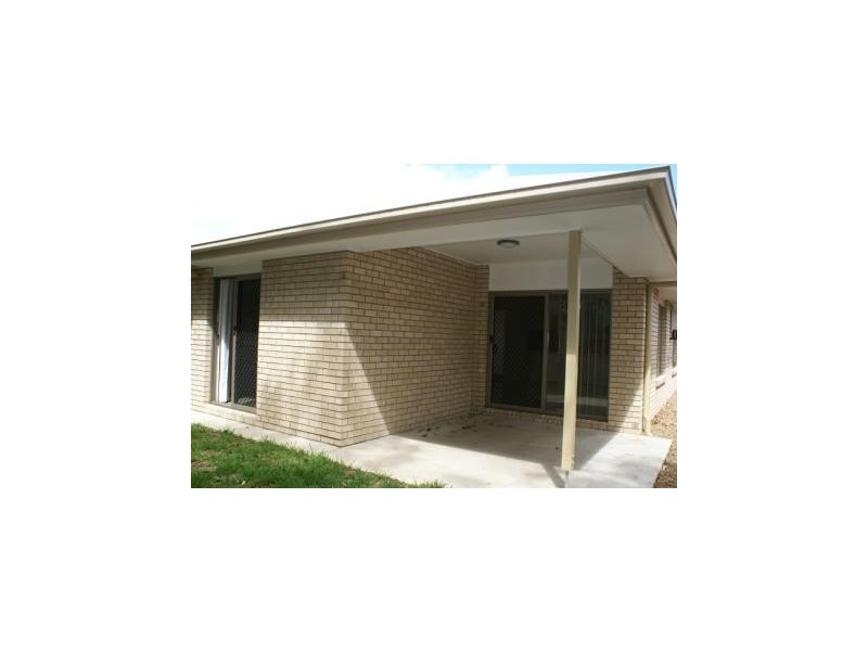 10a Palm Avenue, Raceview QLD 4305