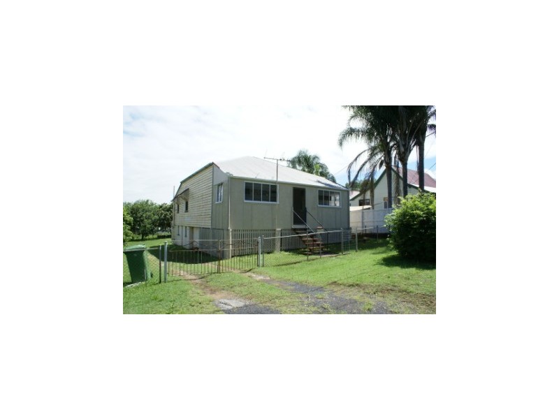 49 Omar Street, Ipswich QLD 4305