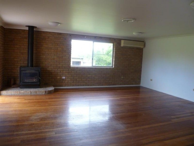 60 Nelson Street, Bundamba QLD 4304