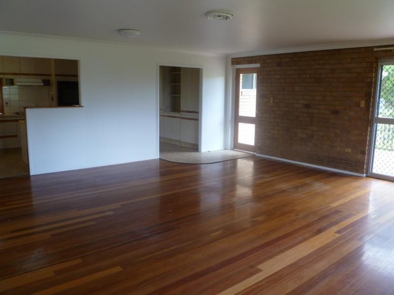 60 Nelson Street, Bundamba QLD 4304