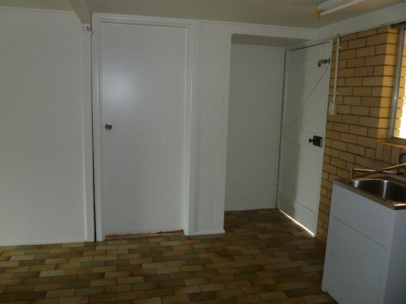 60 Nelson Street, Bundamba QLD 4304