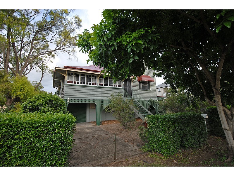 104 Thorn Street, Ipswich QLD 4305