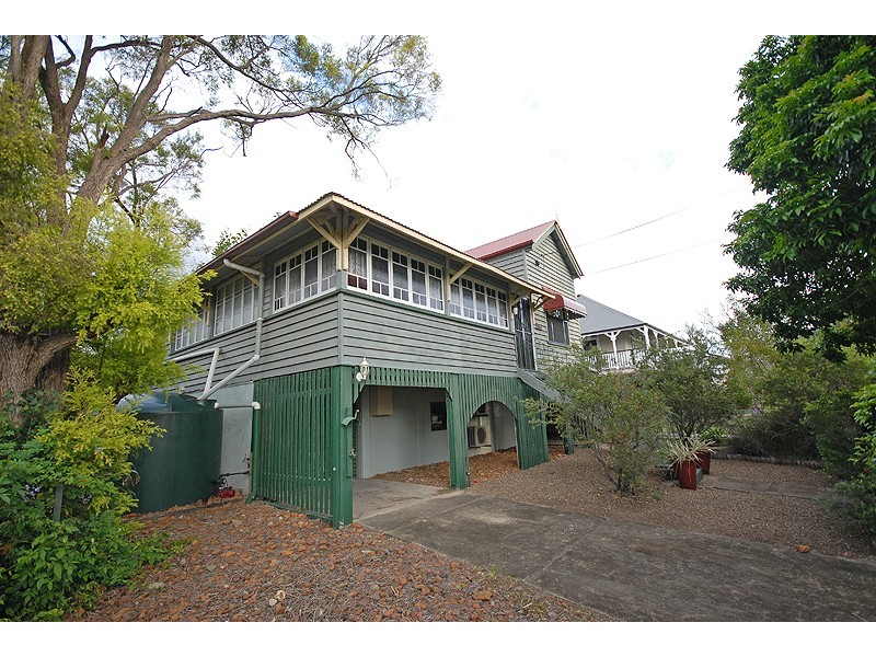 104 Thorn Street, Ipswich QLD 4305