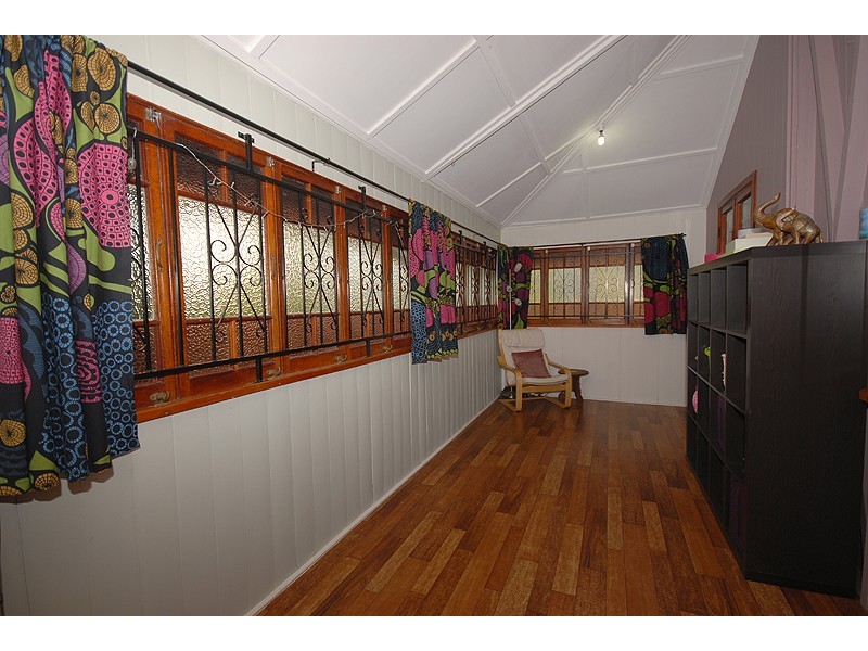 104 Thorn Street, Ipswich QLD 4305