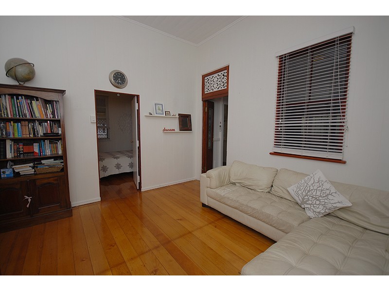 104 Thorn Street, Ipswich QLD 4305