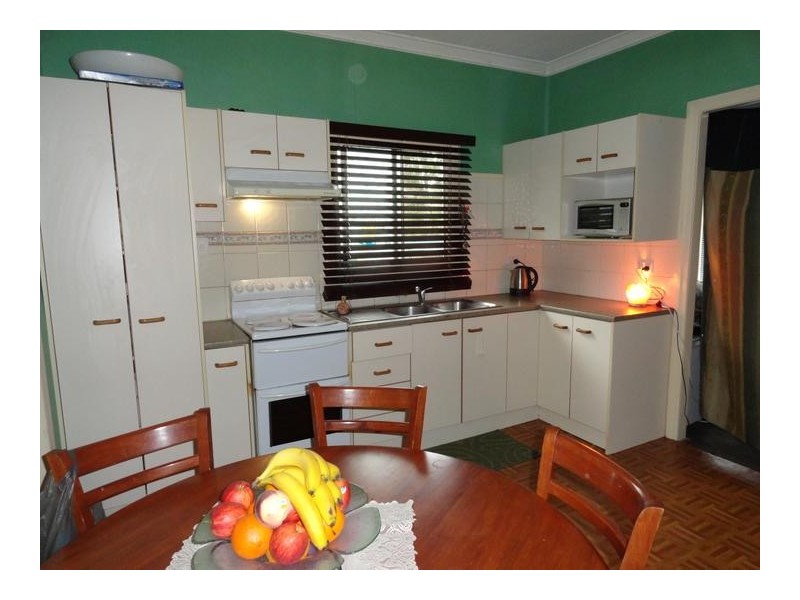 15 Joseph Street, Dinmore QLD 4303