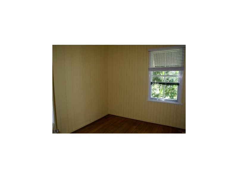 17 Pelican Street, North Ipswich QLD 4305