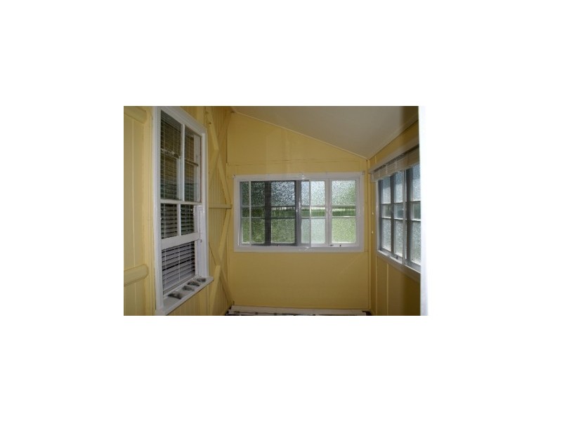 17 Pelican Street, North Ipswich QLD 4305