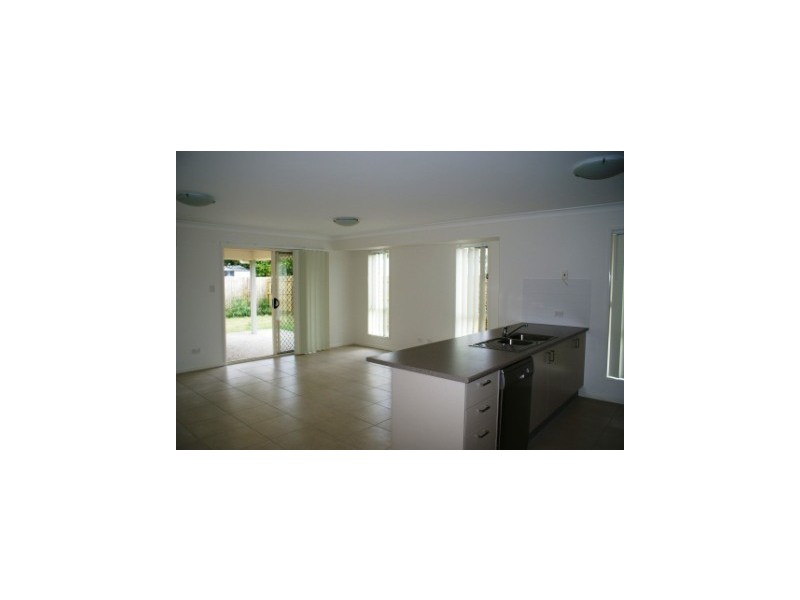 16 Littleford Circuit, Bundamba QLD 4304